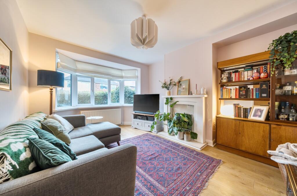 Elstree Drive, Nottingham, Nottinghamshire, NG8 photo 3