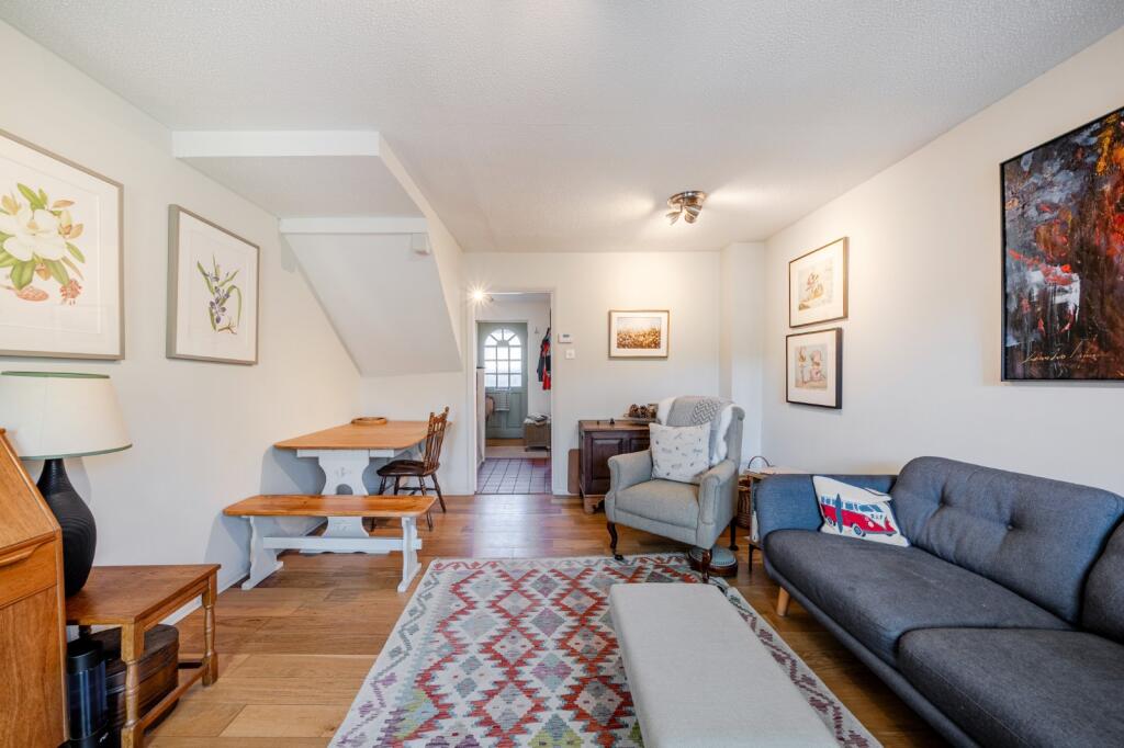 House in London - View 5