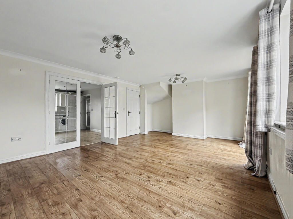House in Swindon - View 5