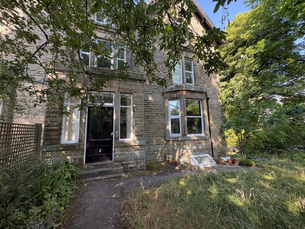 Flat 1, Kirkella, 2 Robertson Road, Buxton photo 4