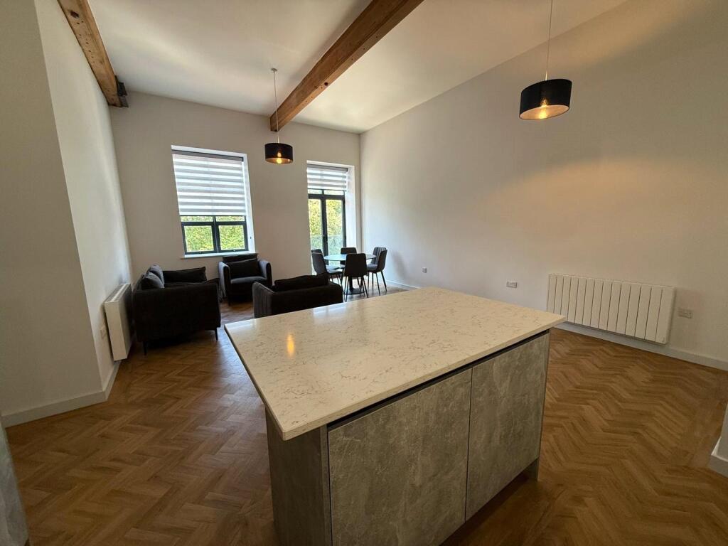 Apartment in Leeds - View 4