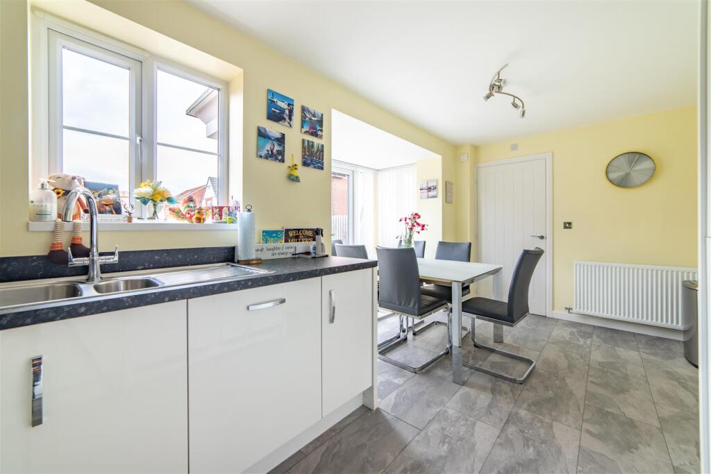 House in Newcastle upon Tyne, Tyne and Wear - More