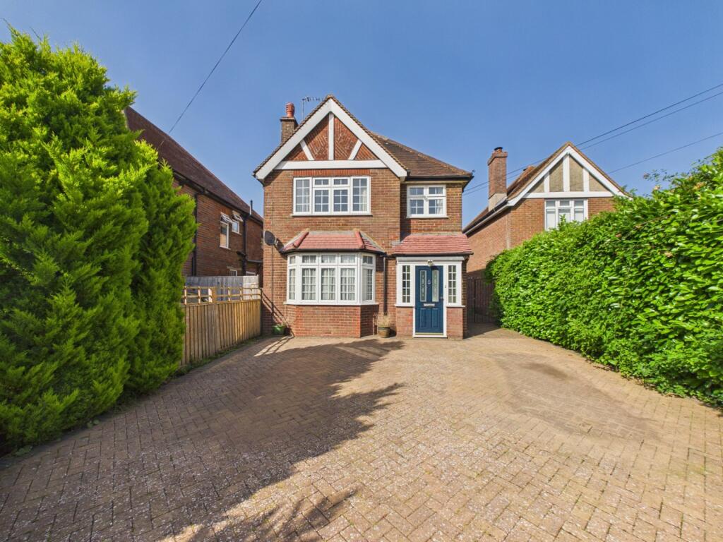 Main image of property: Chartridge Lane, Chesham, Buckinghamshire, HP5