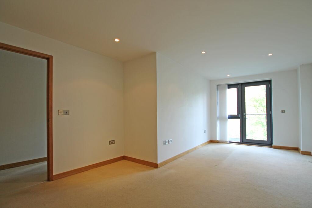 Apartment in Bradford - View 4