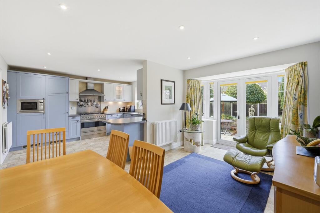 House in Macclesfield, Tytherington - View 4