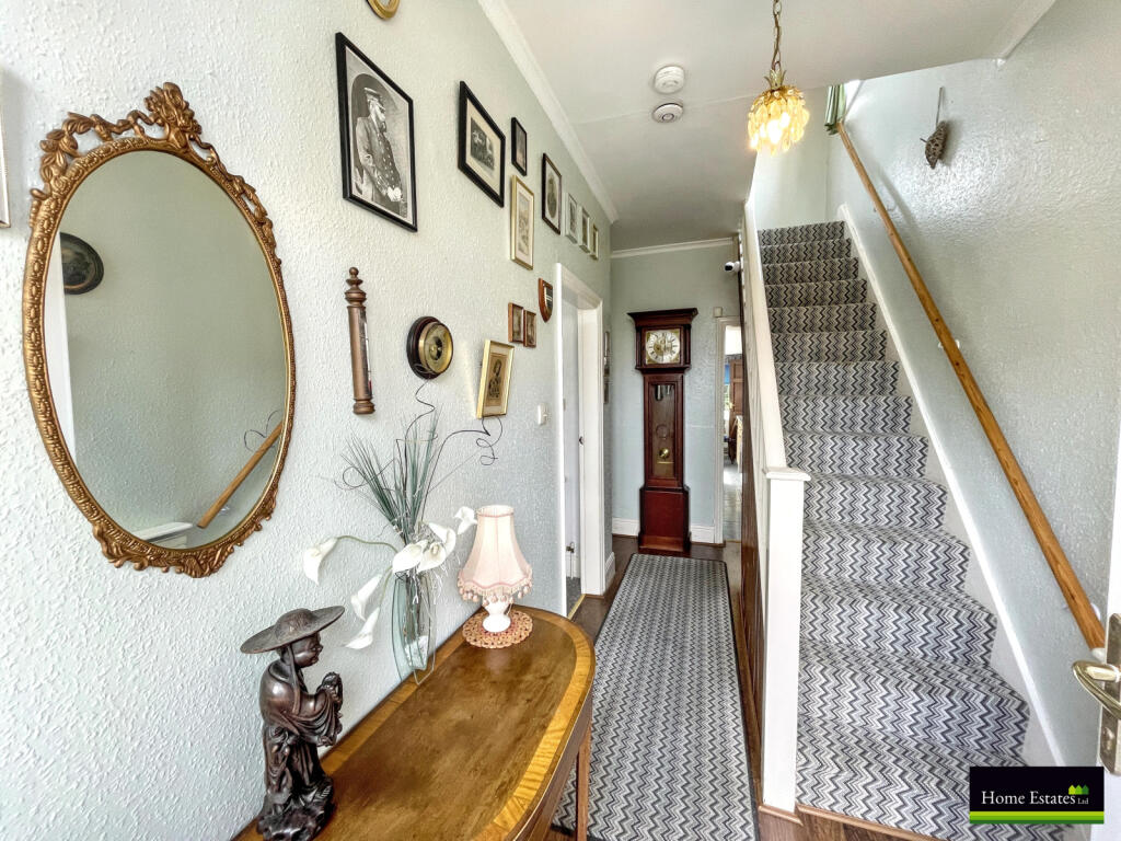 House in Hull - View 3