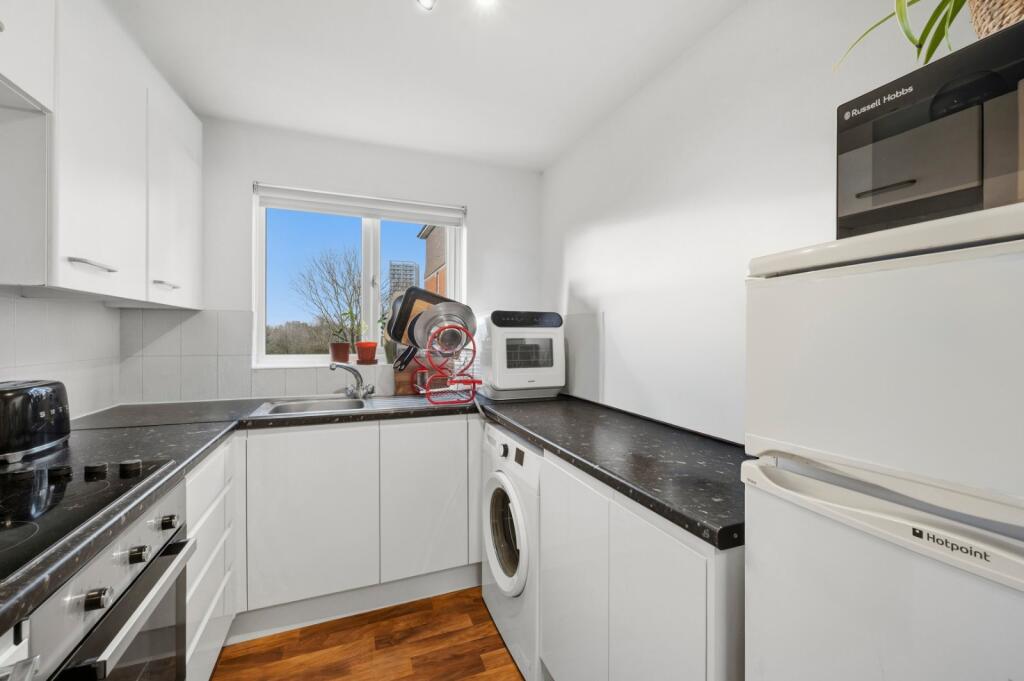 Bunning Way, Islington, N7 - More