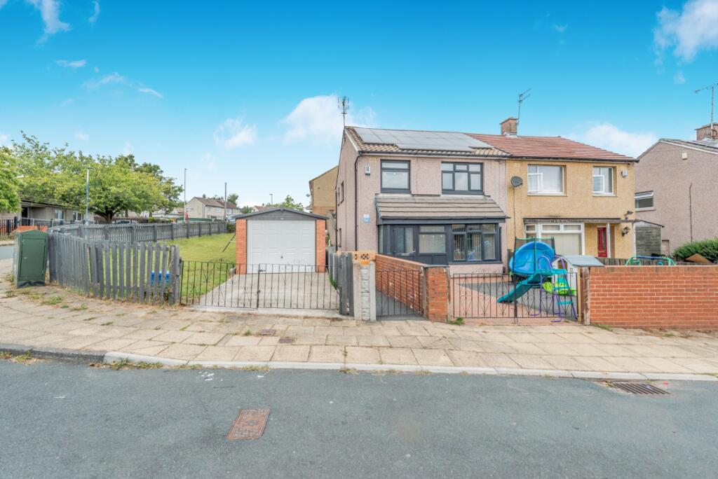 Dulverton Grove, Holmewood, Bradford, West Yorkshire, BD4