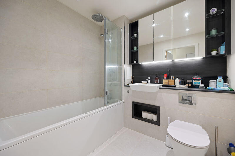 Apartment in Harrow - View 4