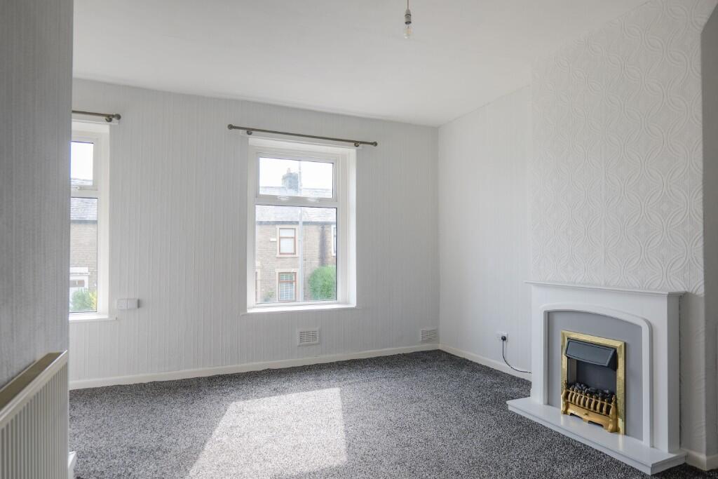 Blackburn Road, Darwen, , BB3 photo 4