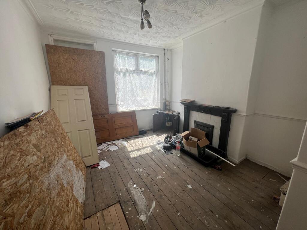 39 Upwell Hill, Sheffield S4 8EZ photo 2