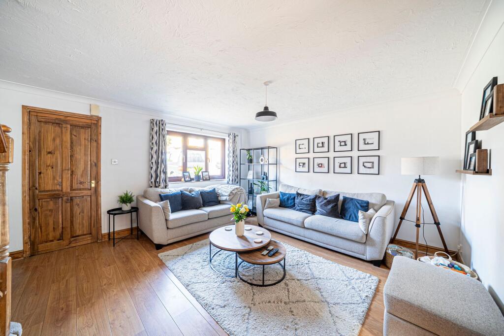 House in Test Valley, Saxon Fields, Andover - View 5