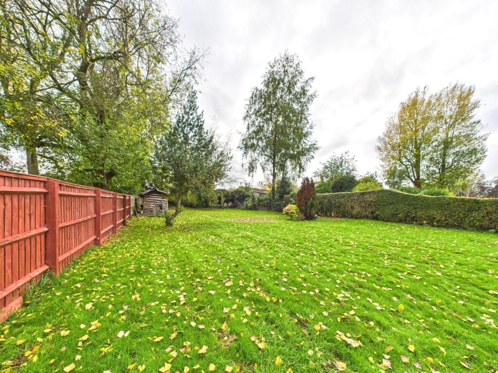 House in West Oxfordshire, Burford - View 2