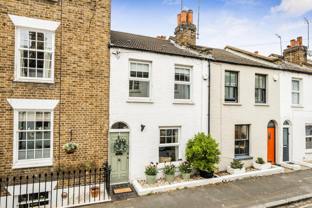 Main image of property: Straightsmouth, London