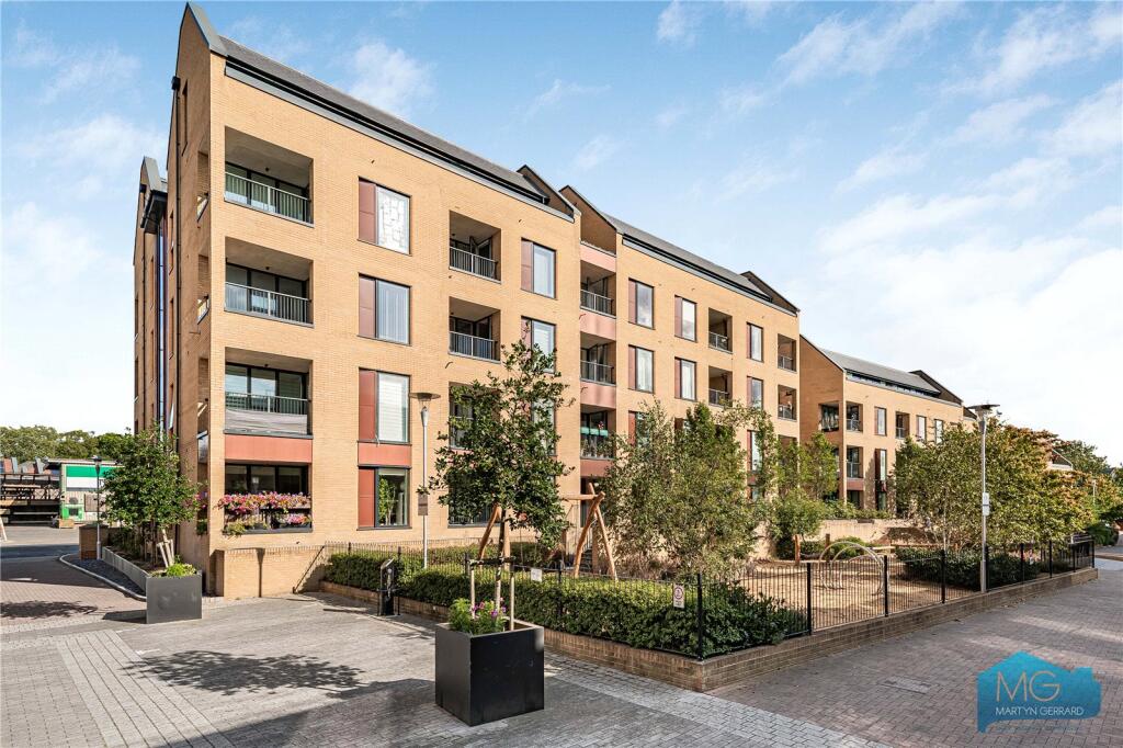Main image of property: Quayle Crescent, London, N20