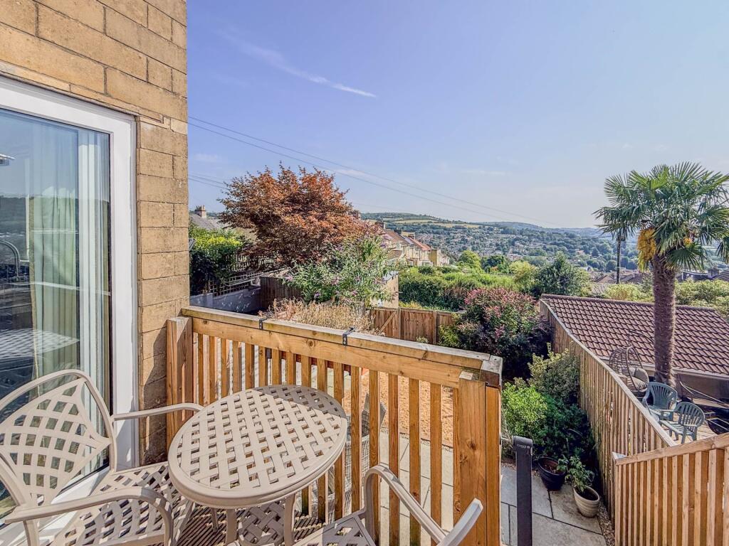 House in Bath, Fairfield Park - More