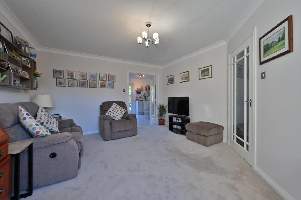 House in Lochwinnoch, Renfrewshire - View 4