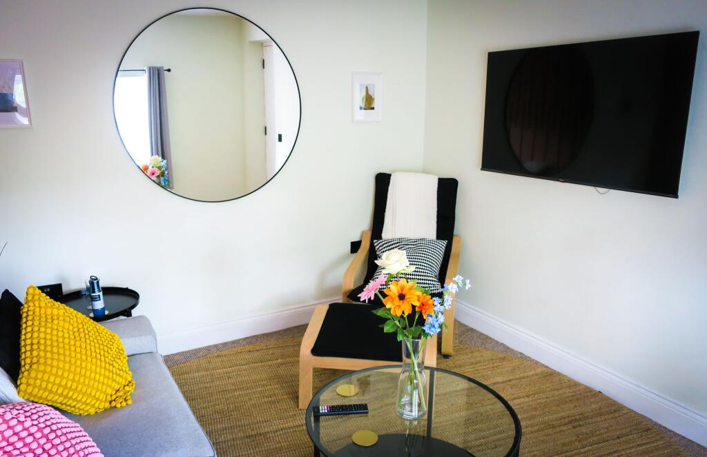 House in Mid Devon, Tiverton - More