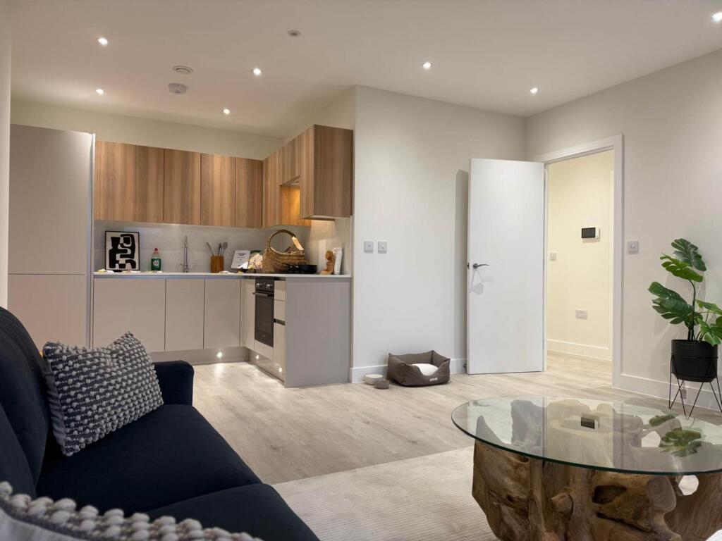 Main image of property: Flat11, Chapel Street, Marlow