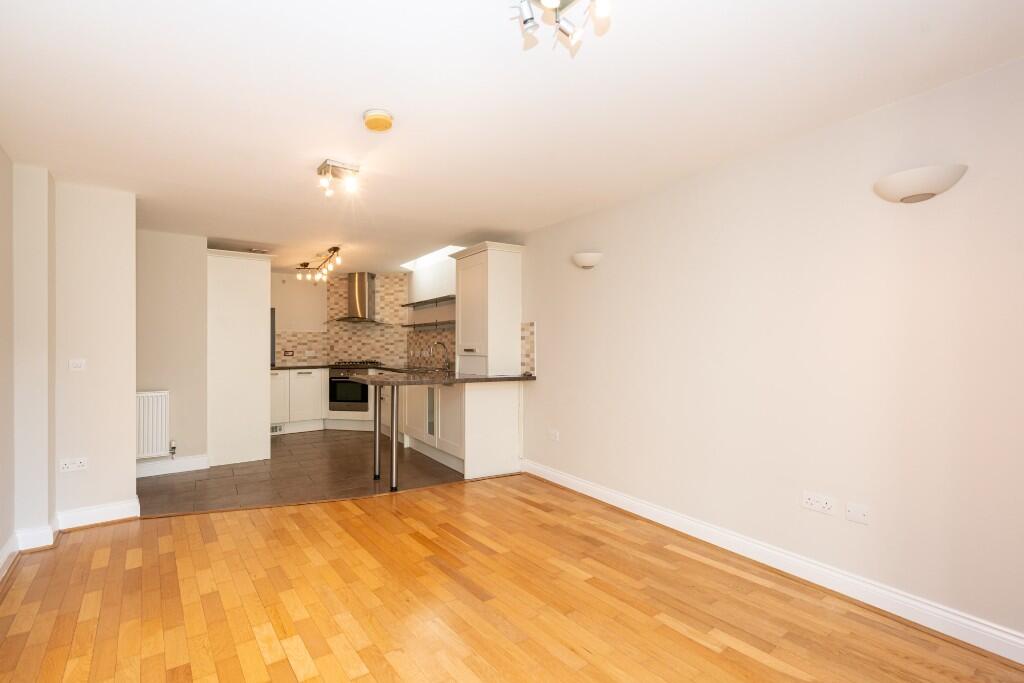 Apartment in Dacorum, Boxmoor Village, Boxmoor - View 2