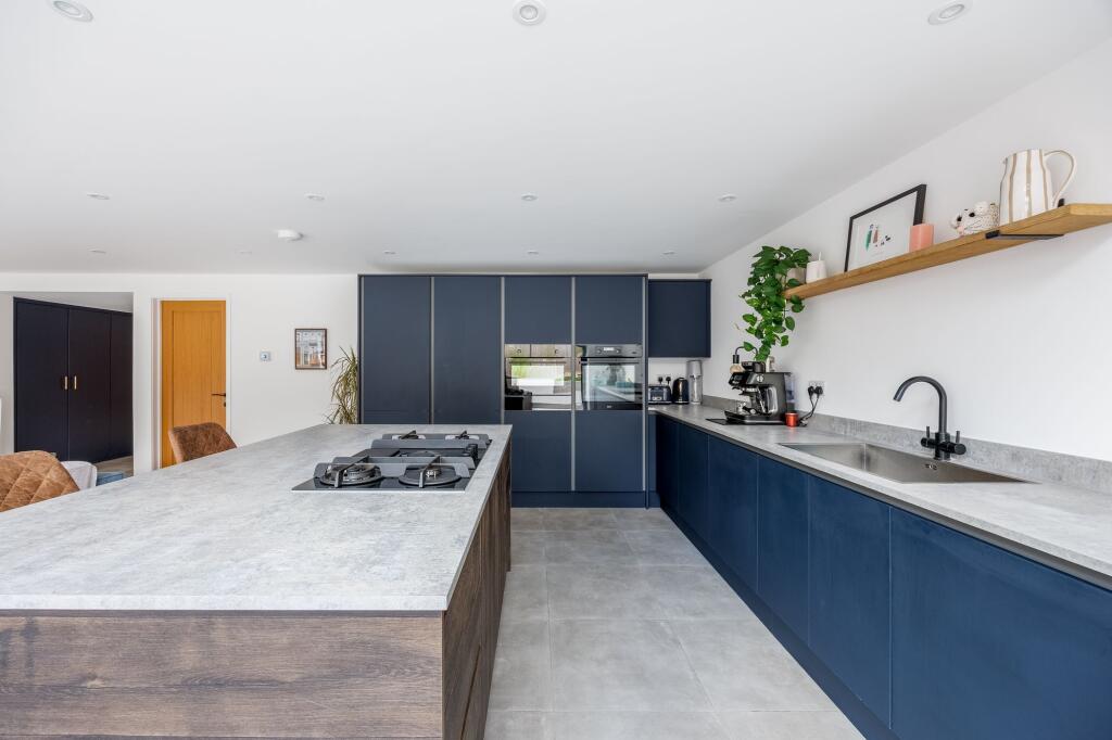 House in Brighton - View 4