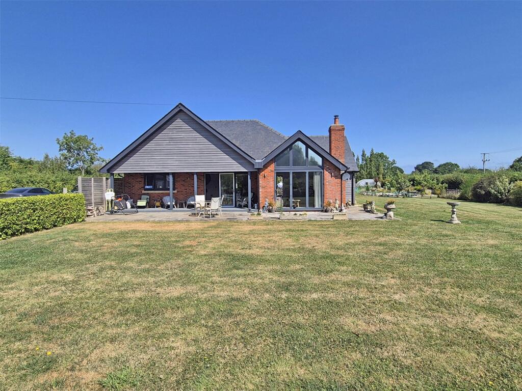 Main image of property: Middle Road, Tiptoe, Lymington, Hampshire, SO41