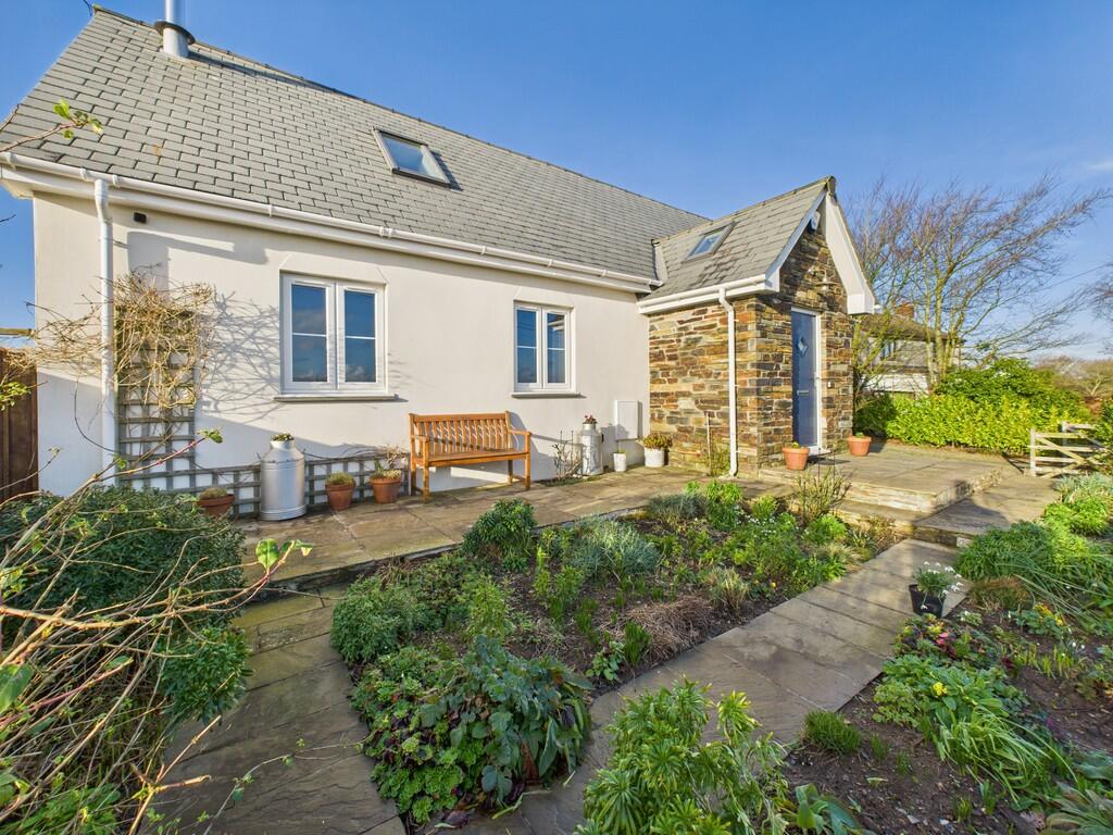 Main image of property: Whitstone, Holsworthy