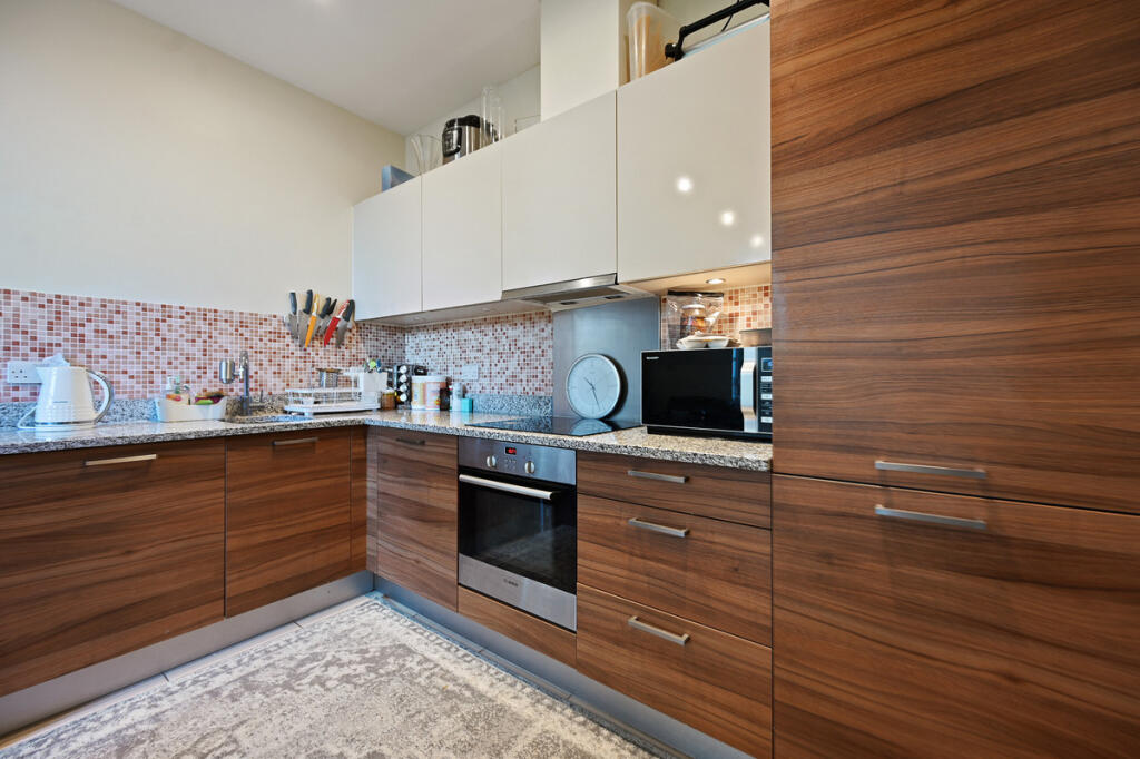 Apartment in London - View 5