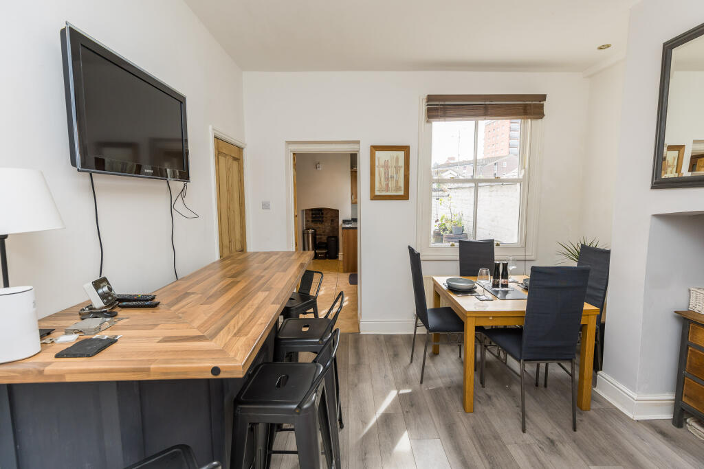 House in Chester, Newtown, City of Chester - View 5