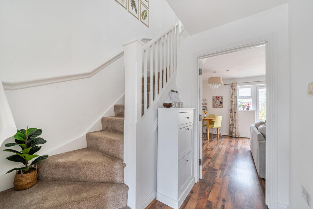 Oasis Close, Upton, BH16 photo 4