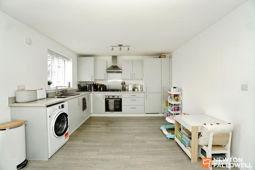 Haines Drive, Sileby, LE12 photo 3