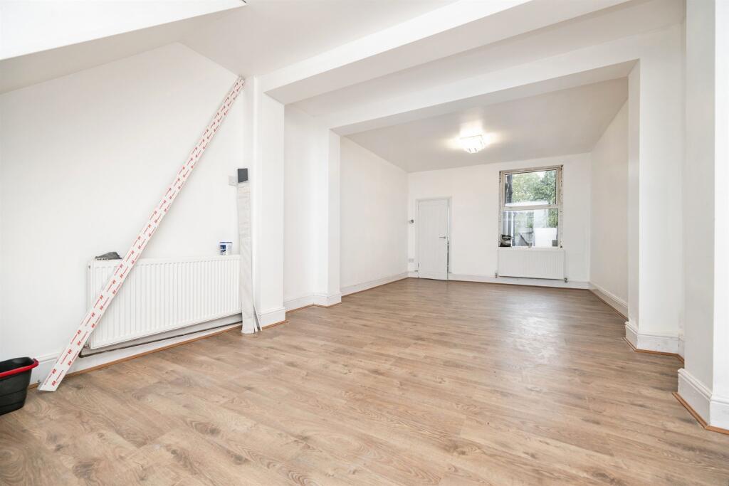 House in Sandwell, The Ashes - View 4