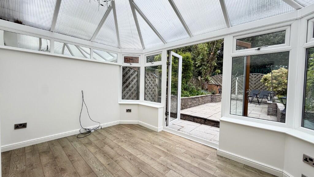 Main image of property: Pickford Lane, Dukinfield, Cheshire, SK16