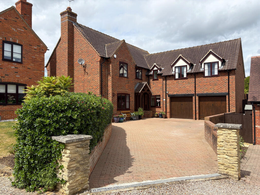 Main image of property: Towbury Court, Kilmore Lane, Twyning, Tewkesbury, GL20