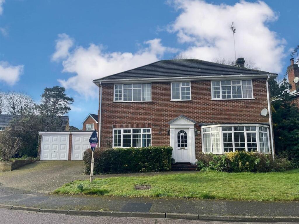 Main image of property: Jennys Walk, Yateley