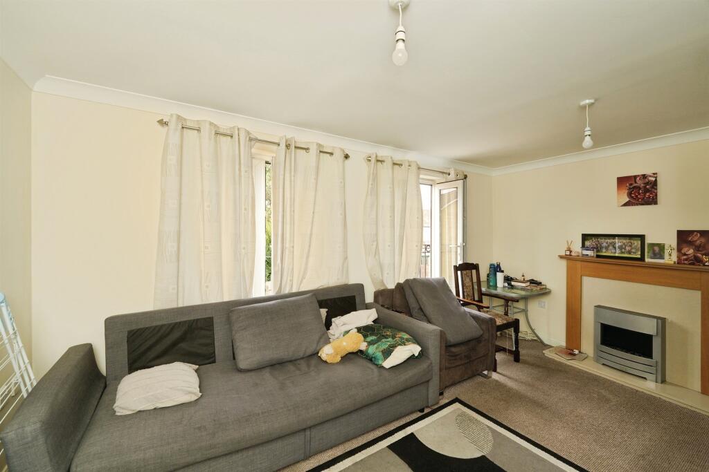 House in Bristol - More