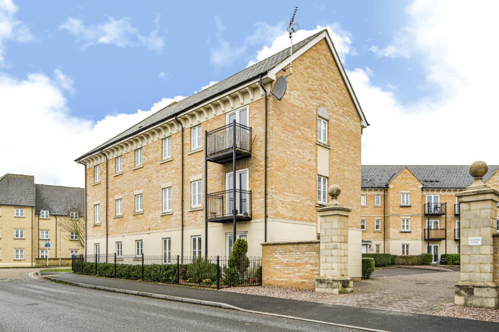 Main image of property: Weavers Court, Carterton, OX18