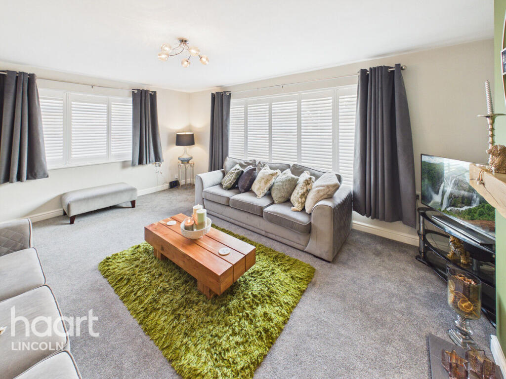 House in West Lindsey, Sudbrooke CP - View 6