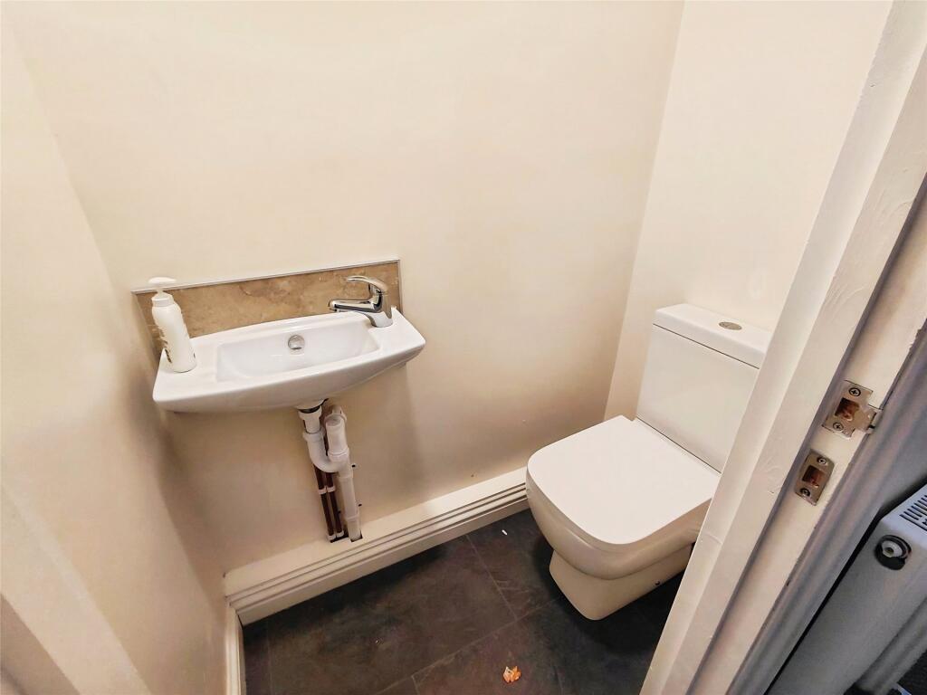 Apartment in Darlington - More