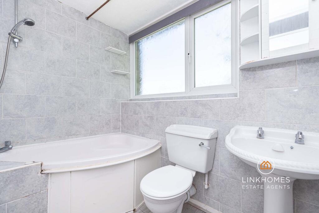 Gray Close, Poole, BH17 - More