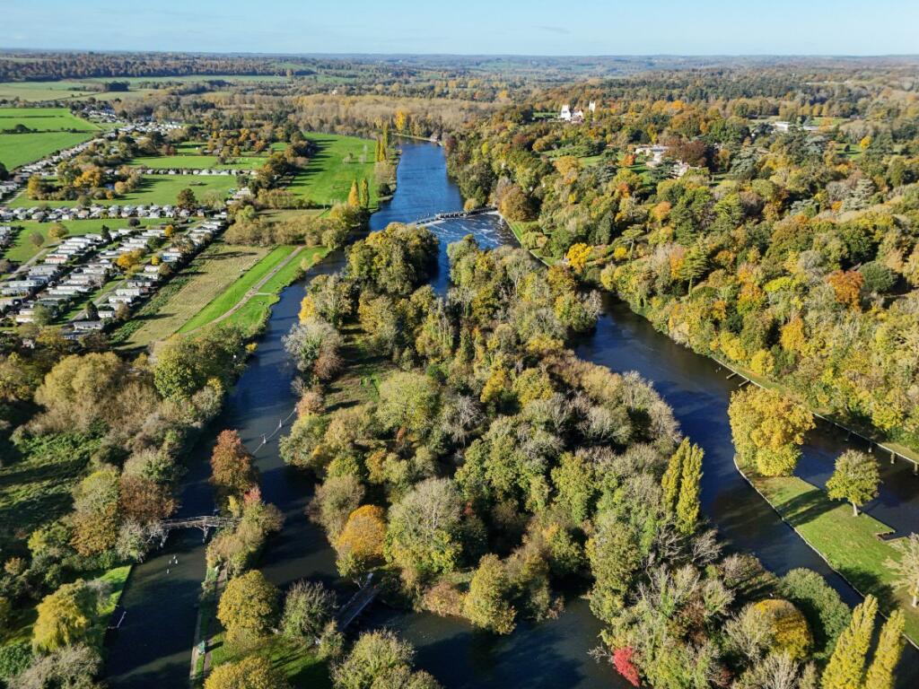 Main image of property: Hurley Lock, Hurley, Maidenhead, Berkshire, SL6