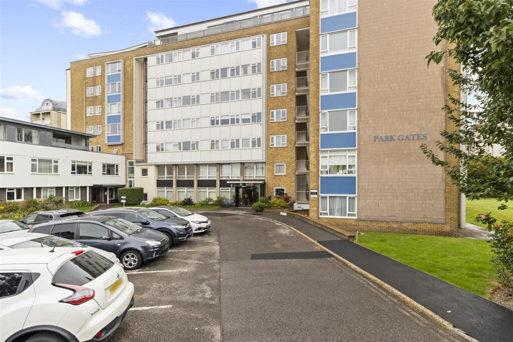 Apartment in Eastbourne, East Sussex