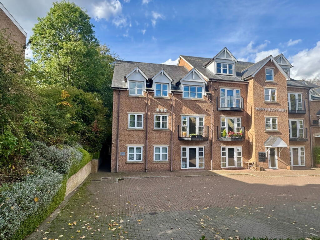 2-bed flat on Wetherby ~ Poppy Fields, Deighton Road, LS22, £150,000