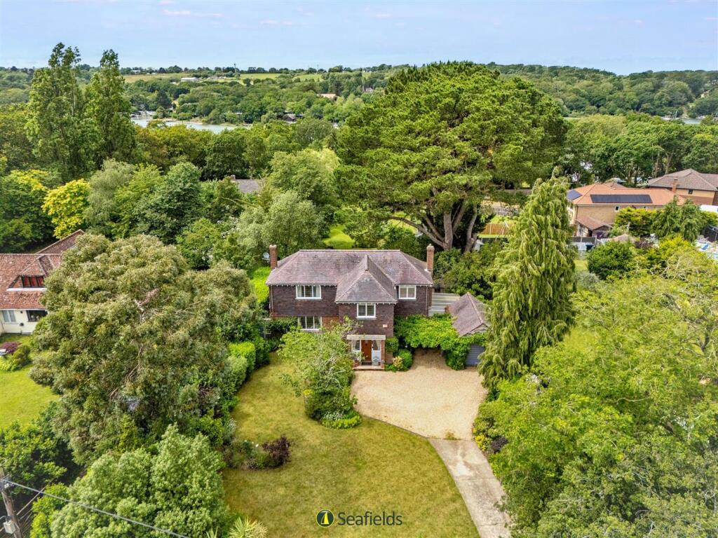 Main image of property: Fishbourne Lane, Ryde, PO33 4EX