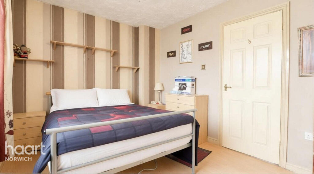 House in Breckland, Toftwood, Dereham - More