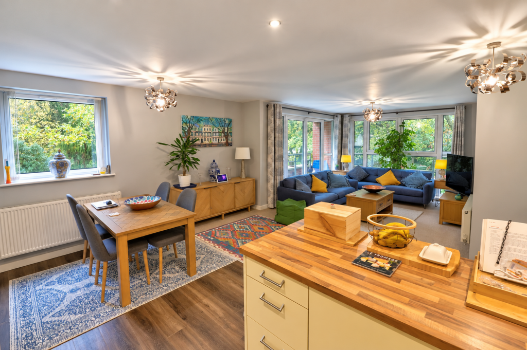 Apartment in Bolton - More