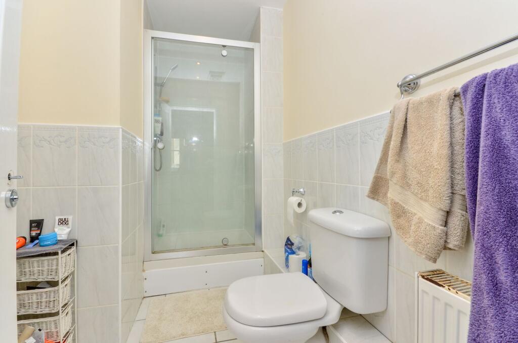House in London - View 5