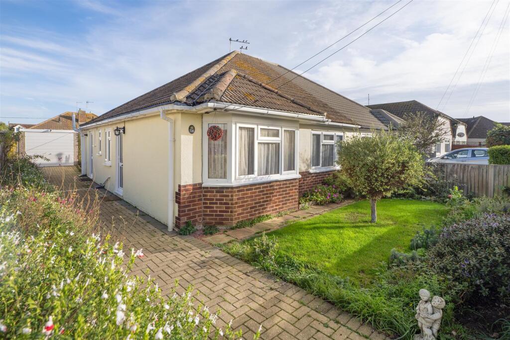 2-bed semi-detached on Goodwin Avenue, Whitstable, £300,000