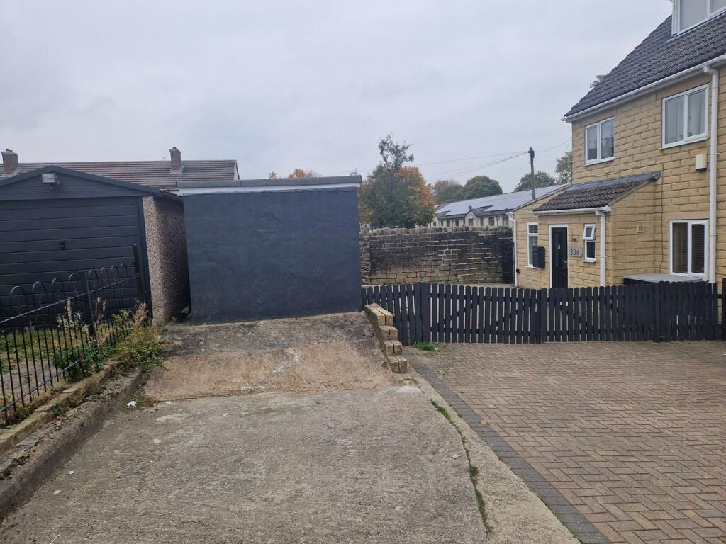 Main image of property: 30A Oakdale Close, Halifax, West Yorkshire, HX3 5RP