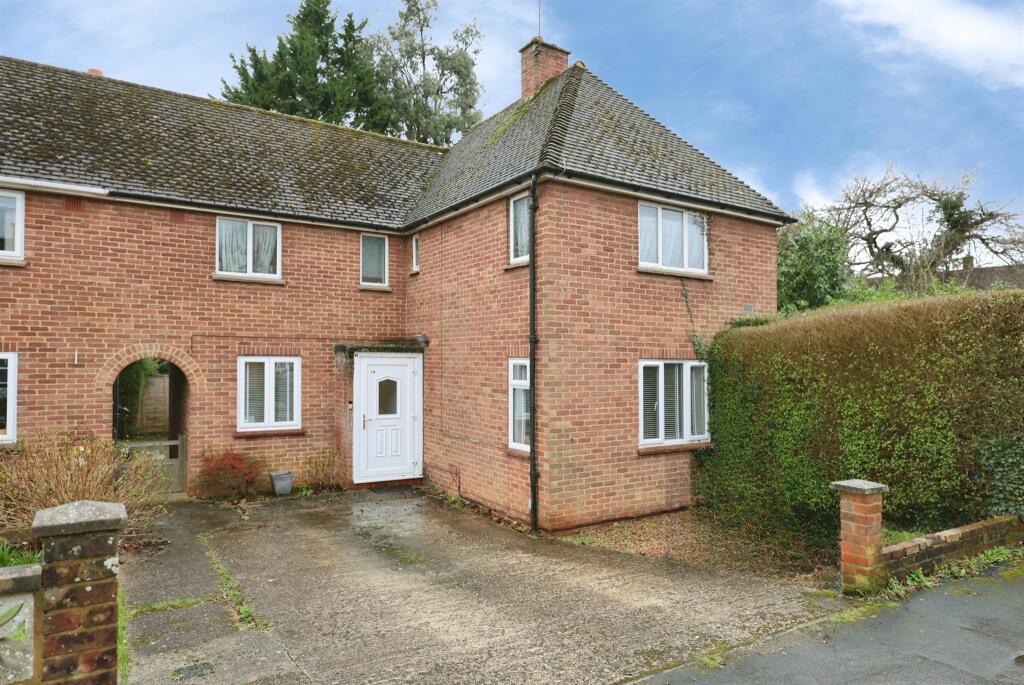 Main image of property: Grove Road, Amersham